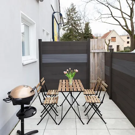 Cabana - Maisonette Apartments - Parkplatz - Wifi Kostenlos - Naehe Klinikum Oldenburg Exterior foto