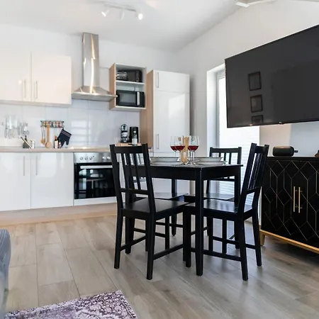 Cabana - Maisonette Apartments - Parkplatz - Wifi Kostenlos - Naehe Klinikum Oldenburg Zimmer foto
