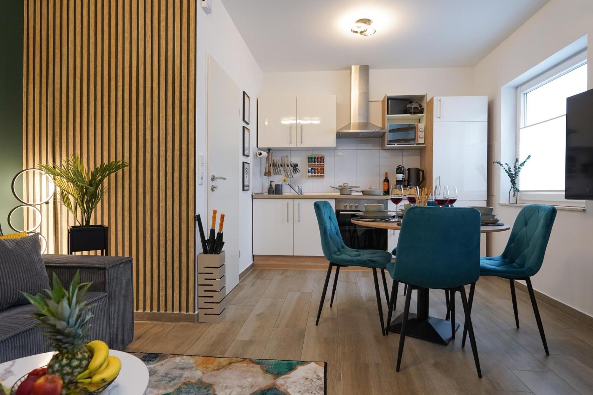 Cabana - Maisonette Apartments - Parkplatz - Wifi Kostenlos - Naehe Klinikum *