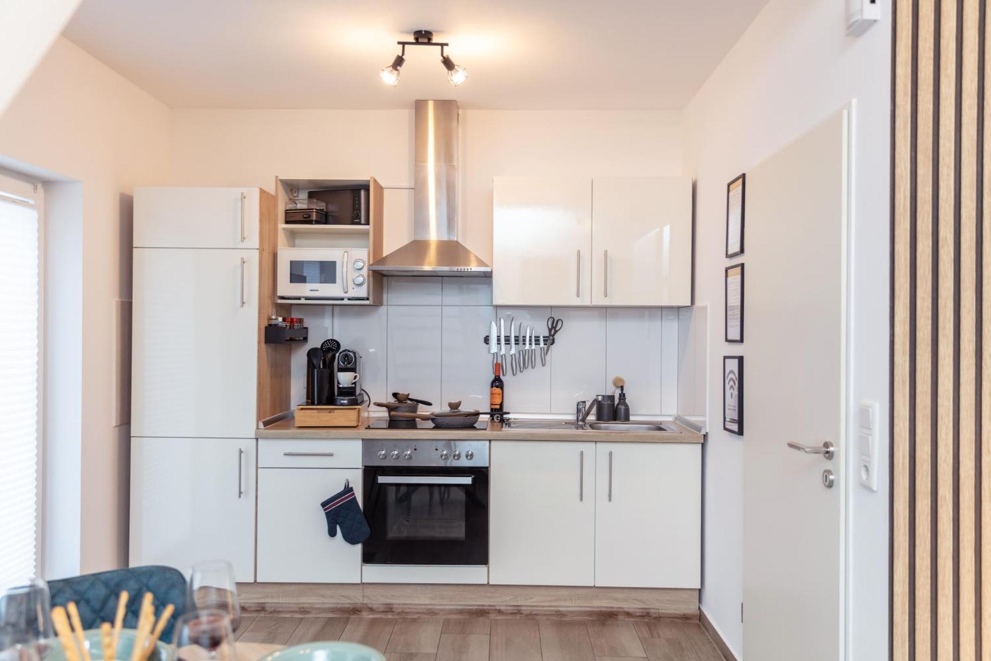 Cabana - Maisonette Apartments - Parkplatz - Wifi Kostenlos - Naehe Klinikum *